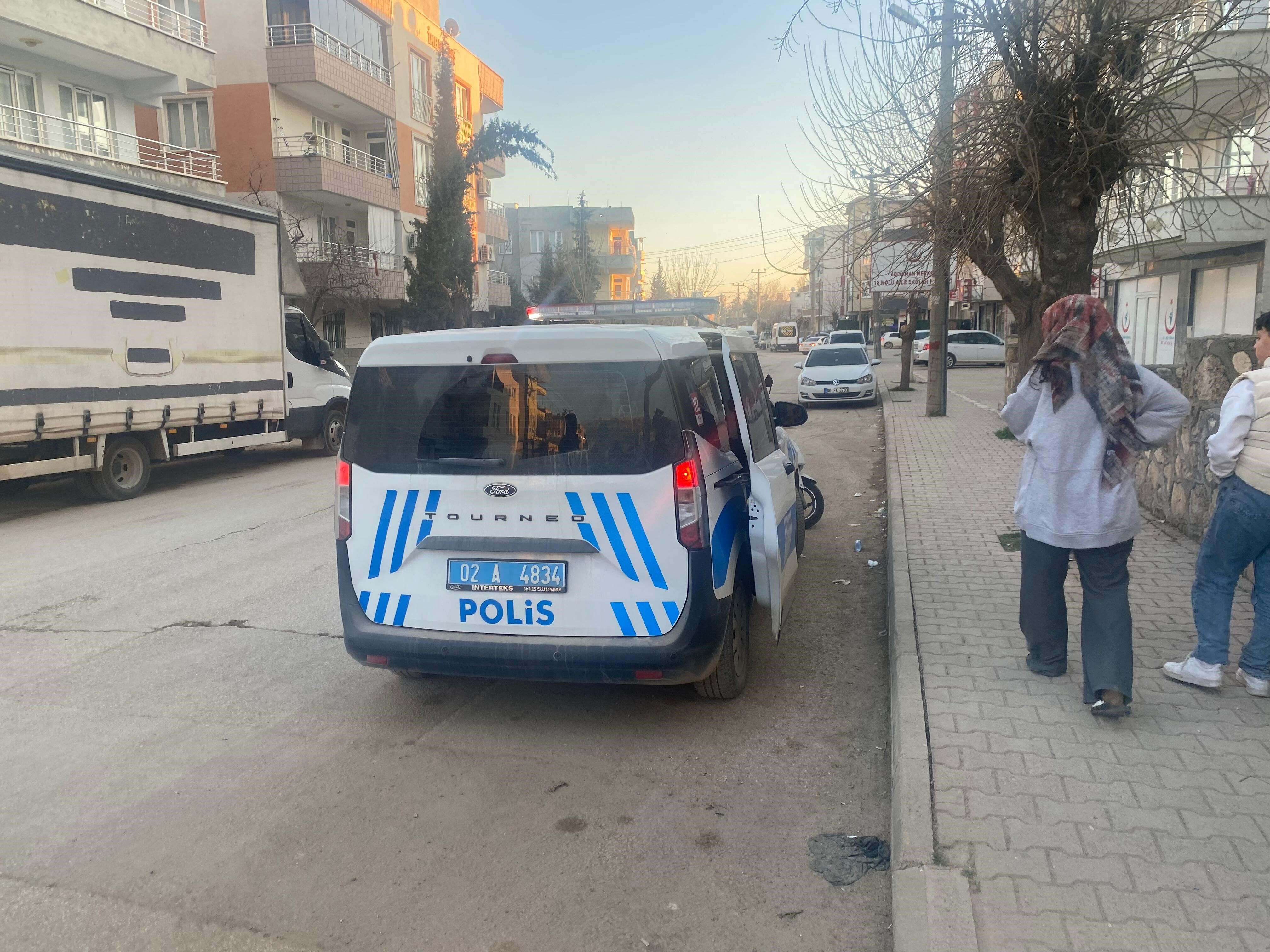 Adıyaman'da kız çocuklarına saldırı! Yolda yürürken darp edildiler Adıyaman'da kız çocuklarına saldırı! Yolda yürürken darp edildiler - 1. Resim