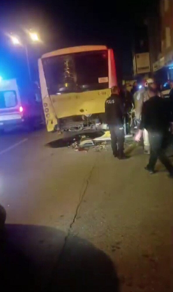 Ataşehir'de İETT'nin karıştığı feci kaza! Ölü ve yaralılar var Ataşehir'de İETT'nin karıştığı feci kaza! Ölü ve yaralılar var - 2. Resim