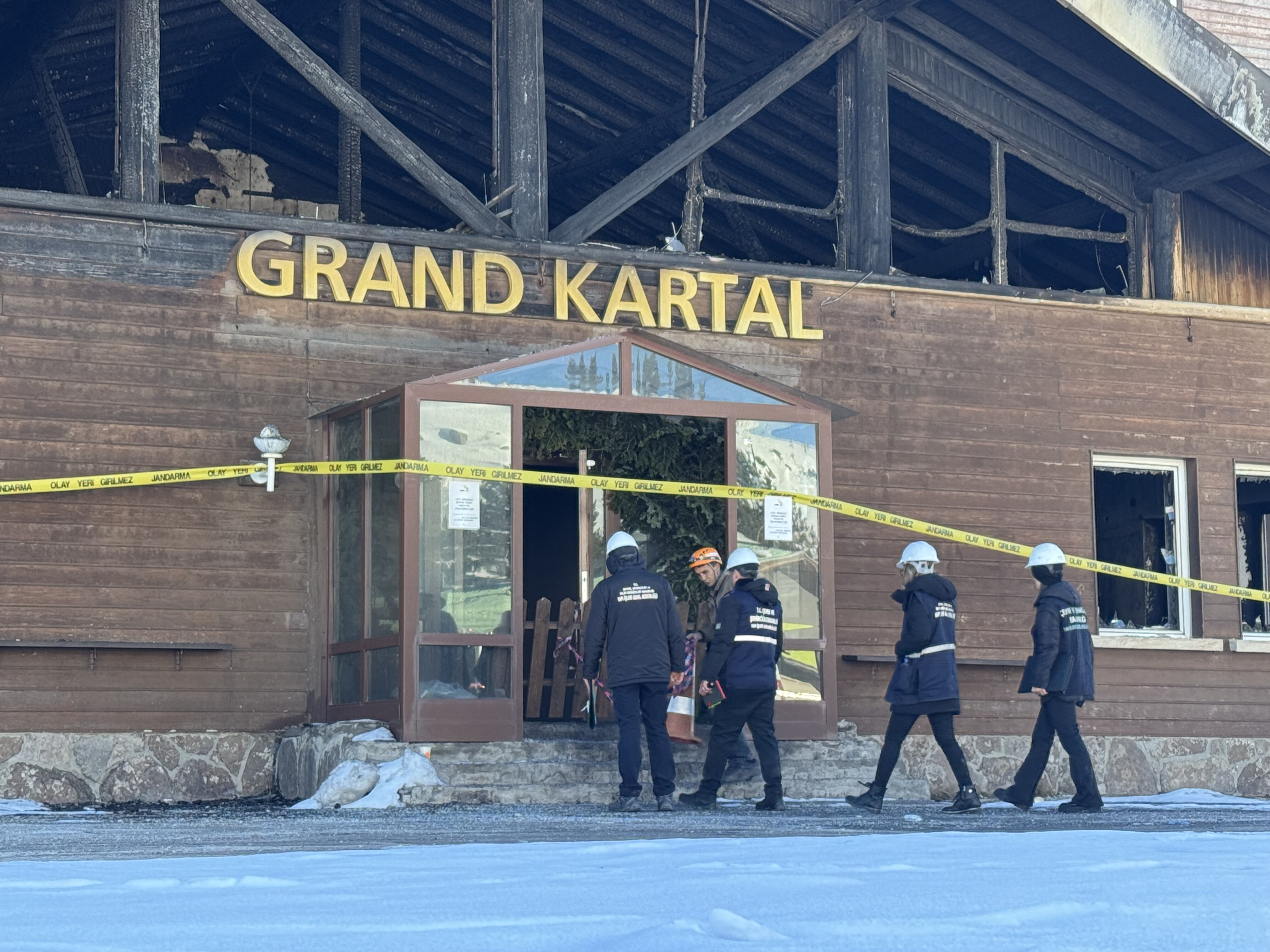 Cumhurbaşkanı Erdoğan'dan Bolu yangını resti: Arkadaşımız dahi olsa hatası olan cezasını çekecek - 1. Resim