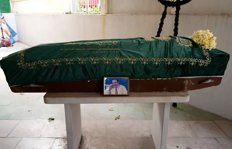 Hayatını kaybeden usta sanatçı son yolculuğuna uğurlandı - 2. Resim