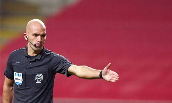 Luis Godinho kimdir, kaç yaşında? Midtjylland - Fenerbahçe hakemi Luis Godinho istatistikleri Luis Godinho kimdir, kaç yaşında? Midtjylland - Fenerbahçe hakemi Luis Godinho istatistikleri - 1. Resim