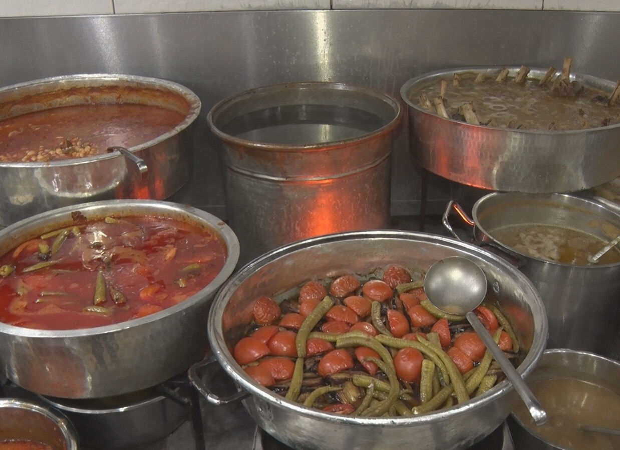 Osmanlı mutfağının asırlık yemeklerini usulü bozmadan yapıyor! - 1. Resim