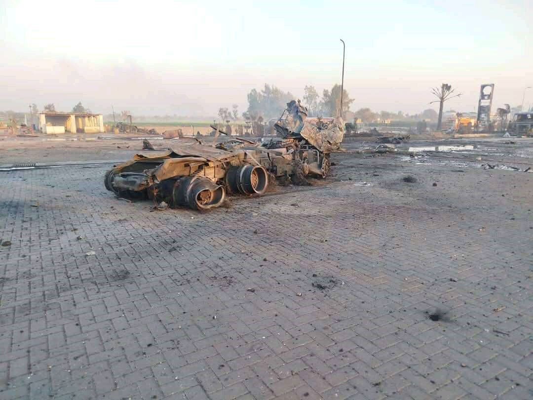 Pakistan'da LPG yüklü tanker patladı! Ölü ve yaralılar var Pakistan'da LPG yüklü tanker patladı! Ölü ve yaralılar var - 2. Resim