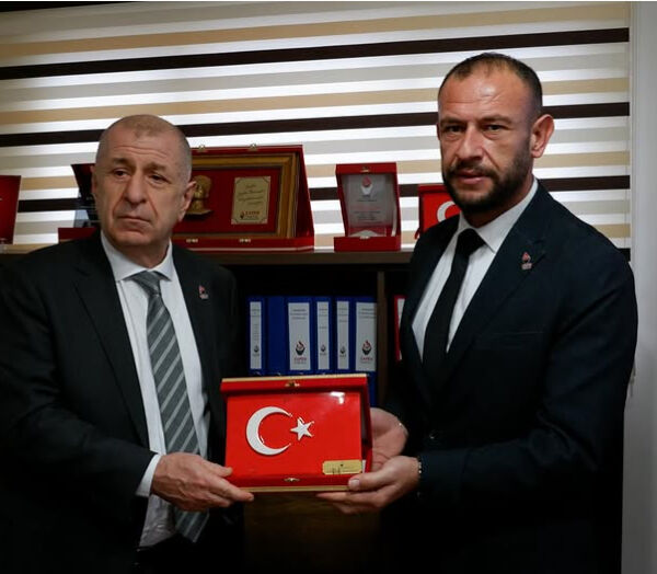 Zafer Partili yönetici serbest bırakıldı Zafer Partili yönetici serbest bırakıldı - 1. Resim