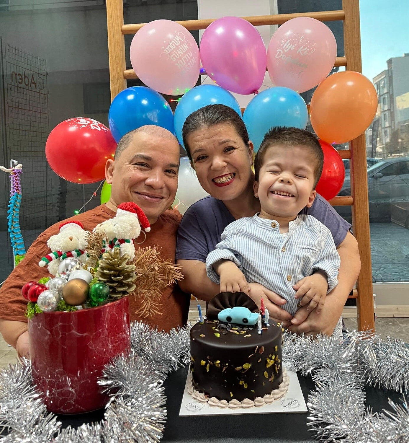 1 milyondan fazla takipçileri vardı! Fenomen çiftin çocuğundan acı haber! Duyanlar gözyaşlarına boğuldu 1 milyondan fazla takipçileri vardı! Fenomen çiftin çocuğundan acı haber! Duyanlar gözyaşlarına boğuldu - 2. Resim