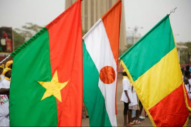 Batı Afrika'da tarihi bölünme: Nijer, Mali ve Burkina Faso ECOWAS'tan ayrıldı - 1. Resim