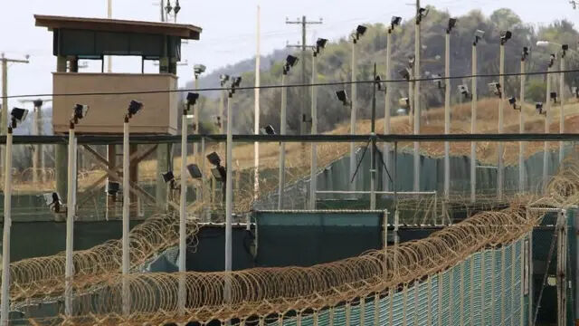 Donald Trump'ın ilk yasası göçmenlere yönelik! Guantanamo'da 30 bin kişilik gözaltı tesisi - 1. Resim