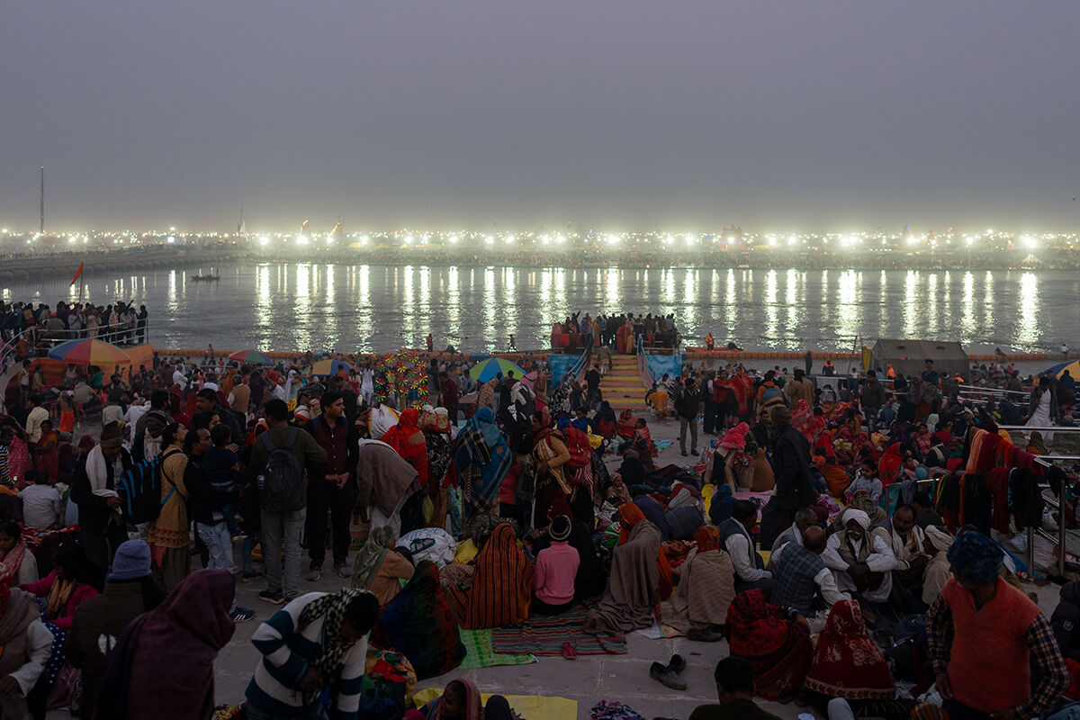 Dünyanın en büyük festivalinde izdiham! Milyonlarca insan suya girmeye çalıştı... Ölü ve yaralı sayısı bilinmiyor - 12. Resim