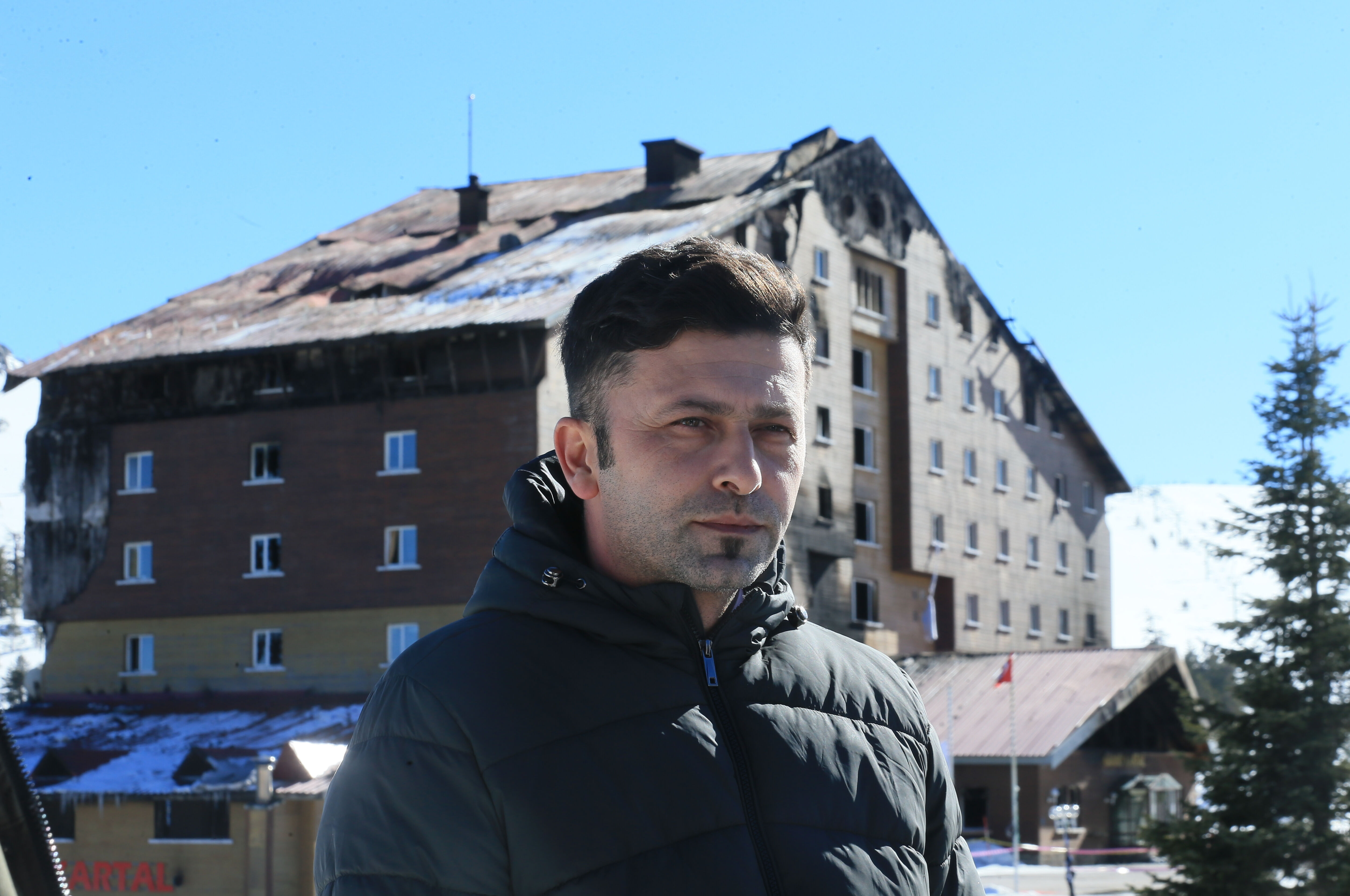 Kartalkaya'daki dehşet otelinin çalışanı o geceyi anlattı: Keşke önüne siper olabilseydim Kartalkaya'daki dehşet otelinin çalışanı o geceyi anlattı: Keşke önüne siper olabilseydim - 1. Resim