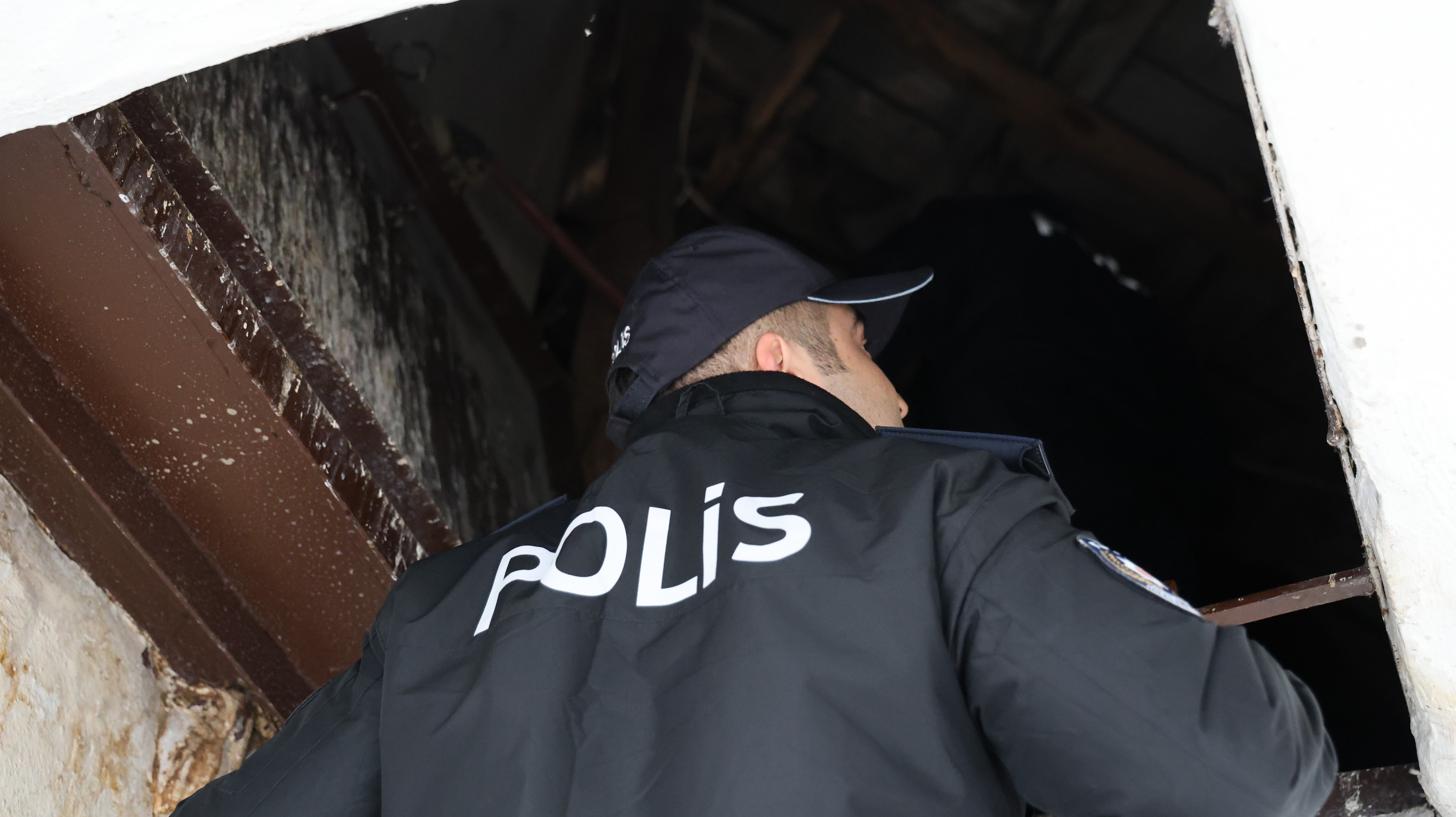 Kırşehir'de sıcak saatler: Herkes izledi, iş adamıyla psikolog hayat kurtardı - 2. Resim