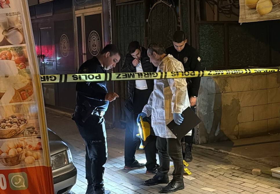 Kocaeli'de cadde ortasında silahlı çatışma! Dehşet olayda ölü ve yaralılar var - 1. Resim