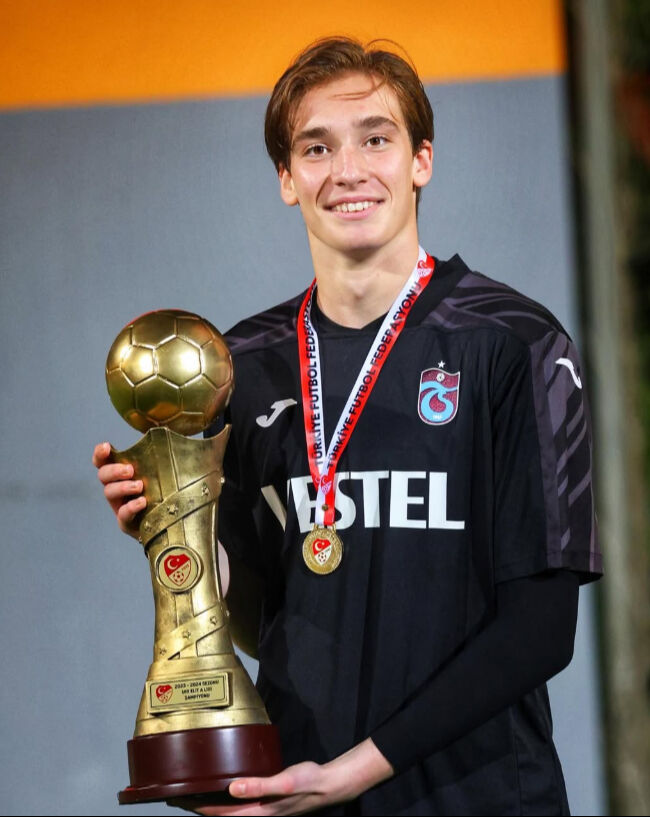 Onuralp Çevikkan kimdir, hangi takımda oynuyor? Yıldız oyuncu Real Madrid’den dudak uçuklatan teklif aldı - 1. Resim