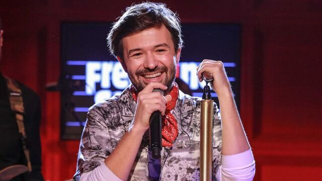 Ünlü şarkıcı Yalın'dan hayranlarını üzen haber! Radikal kararı şaşırttı! Sosyal medyada yorum yağdı - 2. Resim