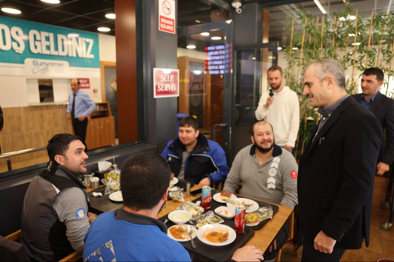 Vatandaşlar akın etti: Bu belediyenin tesisinde etli yemek 80, çorbalar 30 TL - 1. Resim