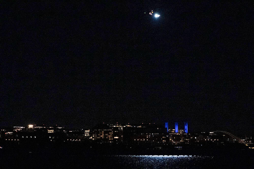 ABD'de yolcu uçağı askeri helikopterle çarpıştı! Kule kaza öncesi uyardı, çok sayıda kişi öldü ABD'de yolcu uçağı askeri helikopterle çarpıştı! Nehirde kurtarma çalışmaları başlatıldı - 7. Resim