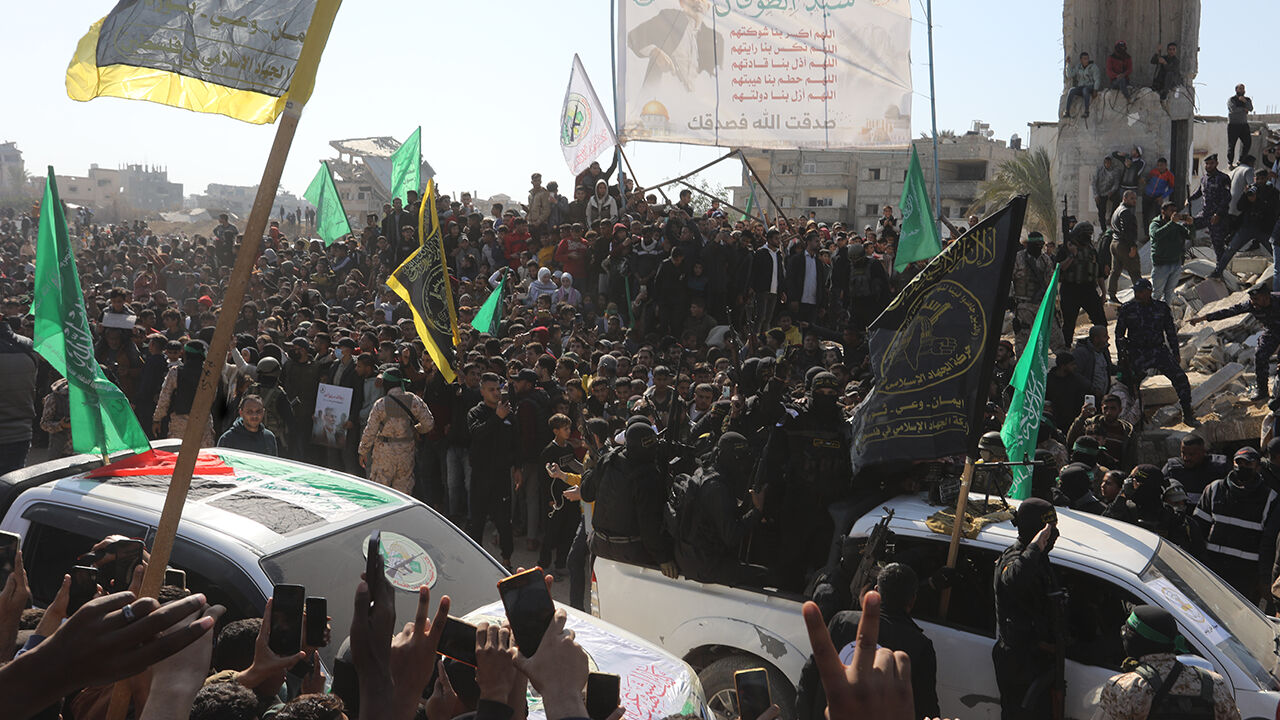 Hamas ile İsrail arasında üçüncü perde! 110 Filistin esir serbest bırakıldı Hamas ile İsrail arasında üçüncü perde! 110 Filistin esir serbest bırakıldı - 4. Resim