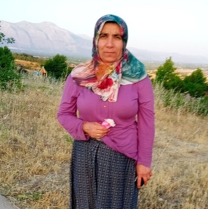 'Komşuya' diye evden çıkmıştı! Kayıp kadının cesedi çuvalın içinde bulundu - 1. Resim