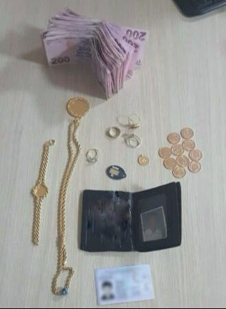 Eyüpsultan'da ailesini katletmişti: Katil zanlısının bir dediği bir dediğini tutmadı - 2. Resim