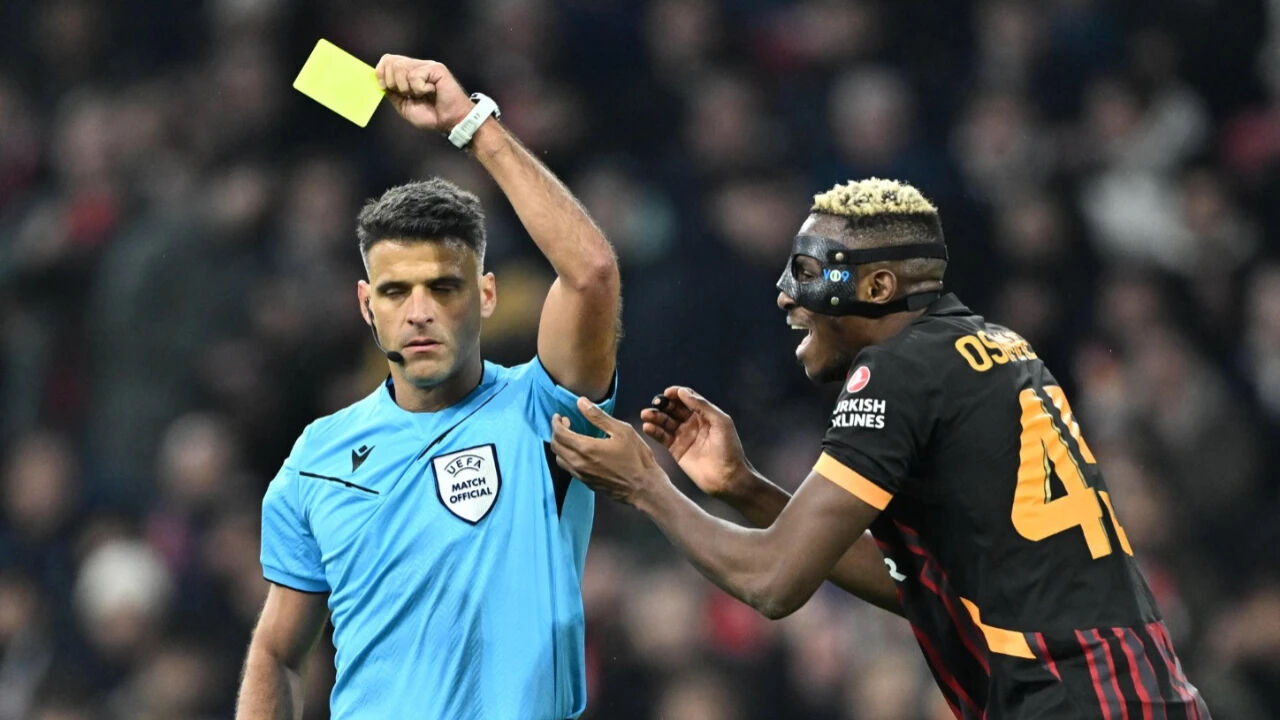 Galatasaray ağır yaralı! 3 yıldız isim forma giyemeyecek Galatasaray ağır yaralı! 3 yıldız isim forma giyemeyecek - 1. Resim