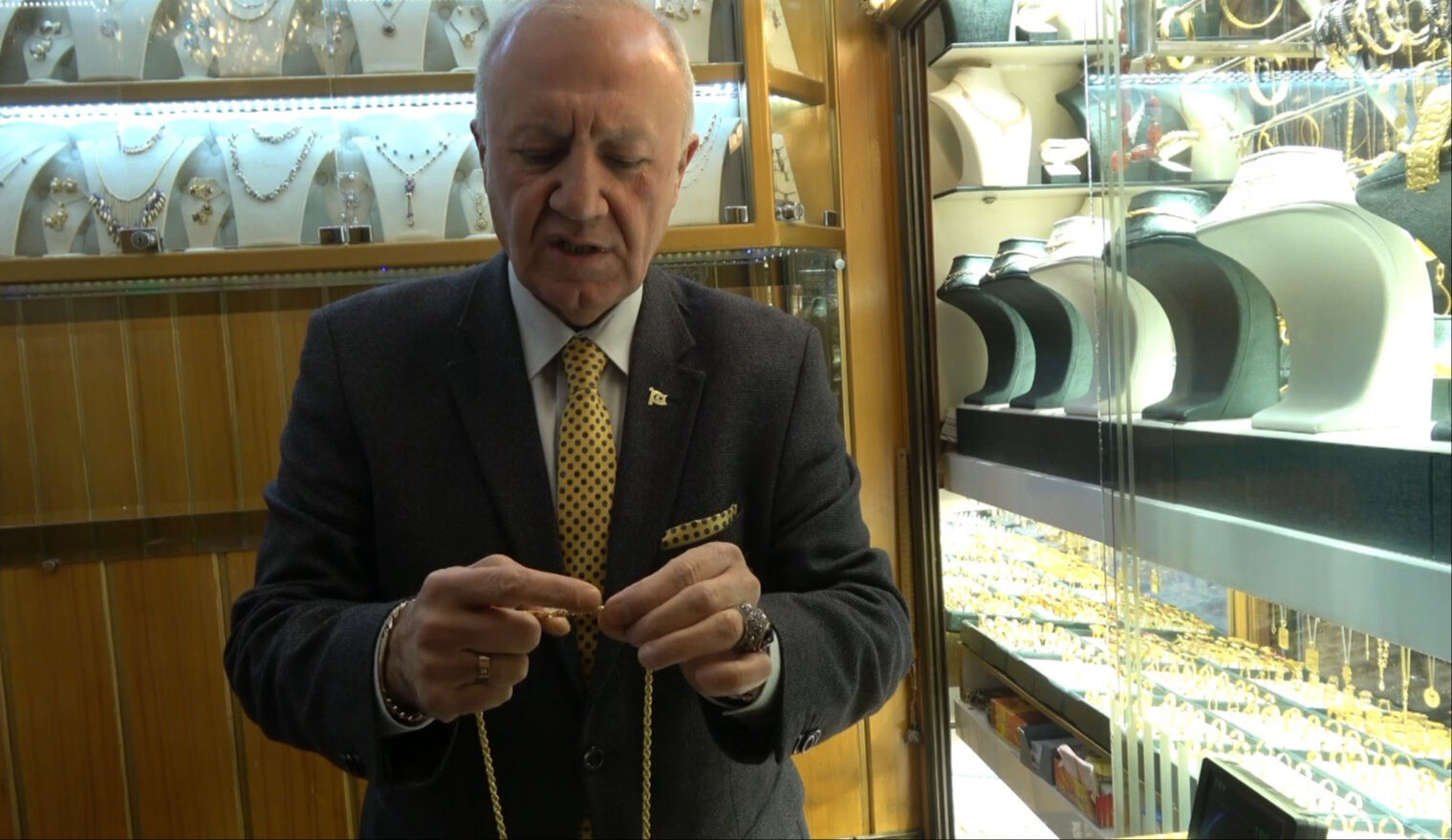 Kuyumculardan vatandaşa "altın" için kritik uyarı: Dikkatli olun! Kuyumculardan vatandaşa "altın" için kritik uyarı: Dikkatli olun! - 2. Resim