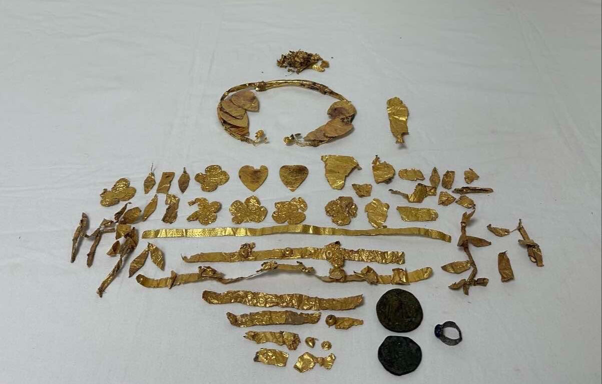 2 bin yıllık kral tacını satmaya çalıştı! Denizli'de dikkat çeken tarihi eser operasyonu - 1. Resim