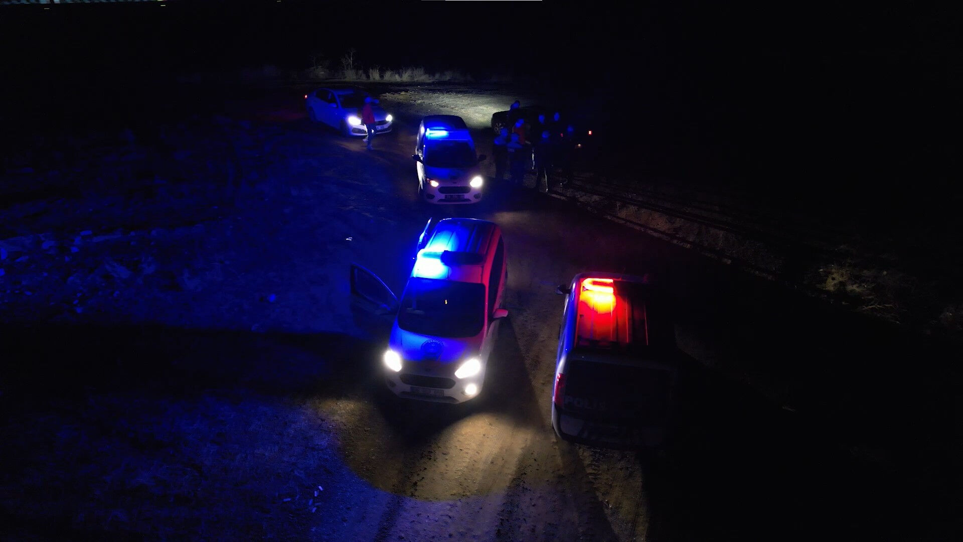 Başkent semalarında esrarengiz cisim! Arama çalışmaları başladı - 1. Resim