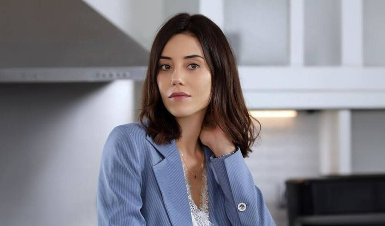 Cansu Dere'den dikkat çeken Ayşe Barım açıklaması! İddiaları reddetti - 2. Resim