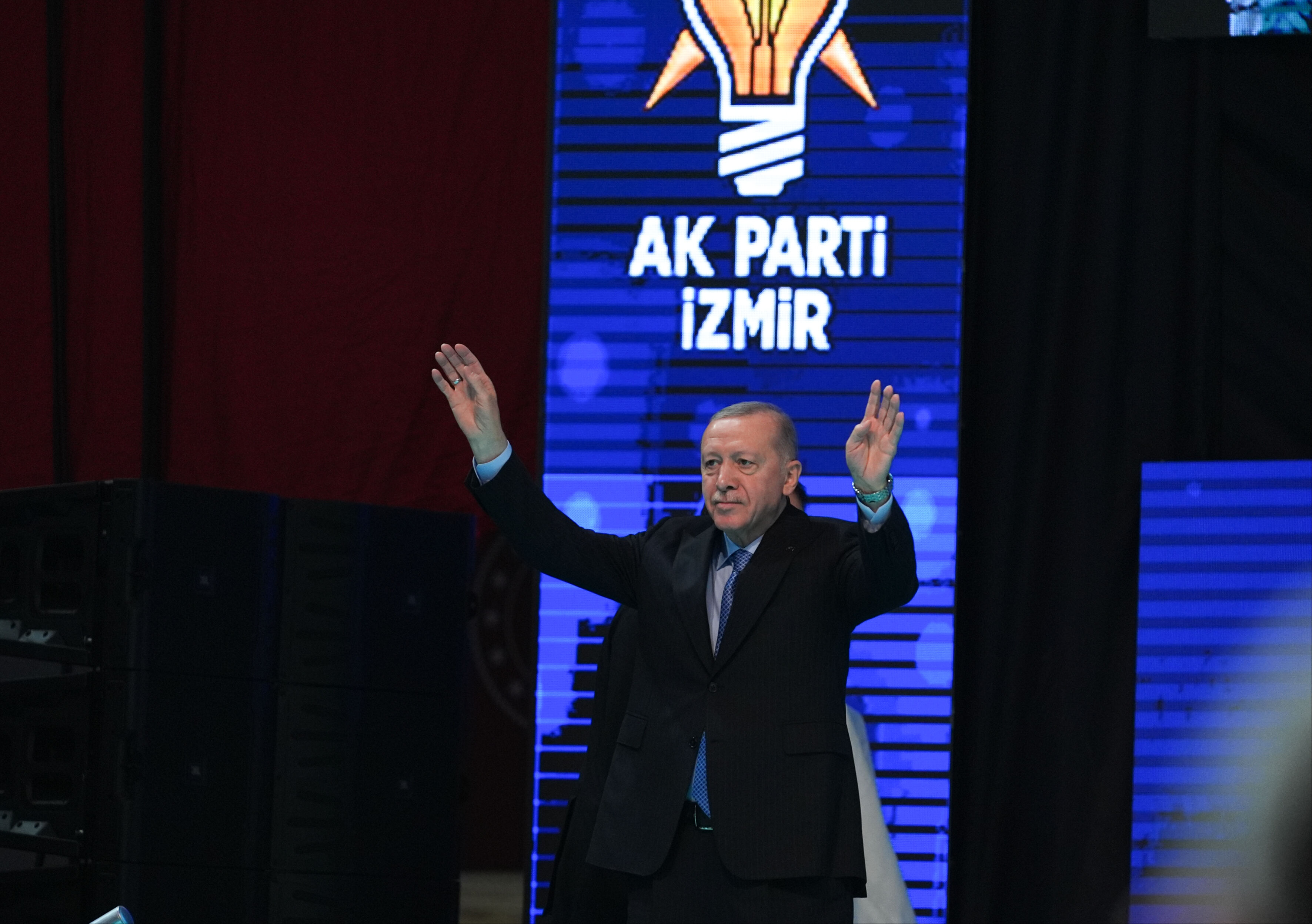 Erdoğan, CHP'nin kalesinde muhalefete yüklendi! 