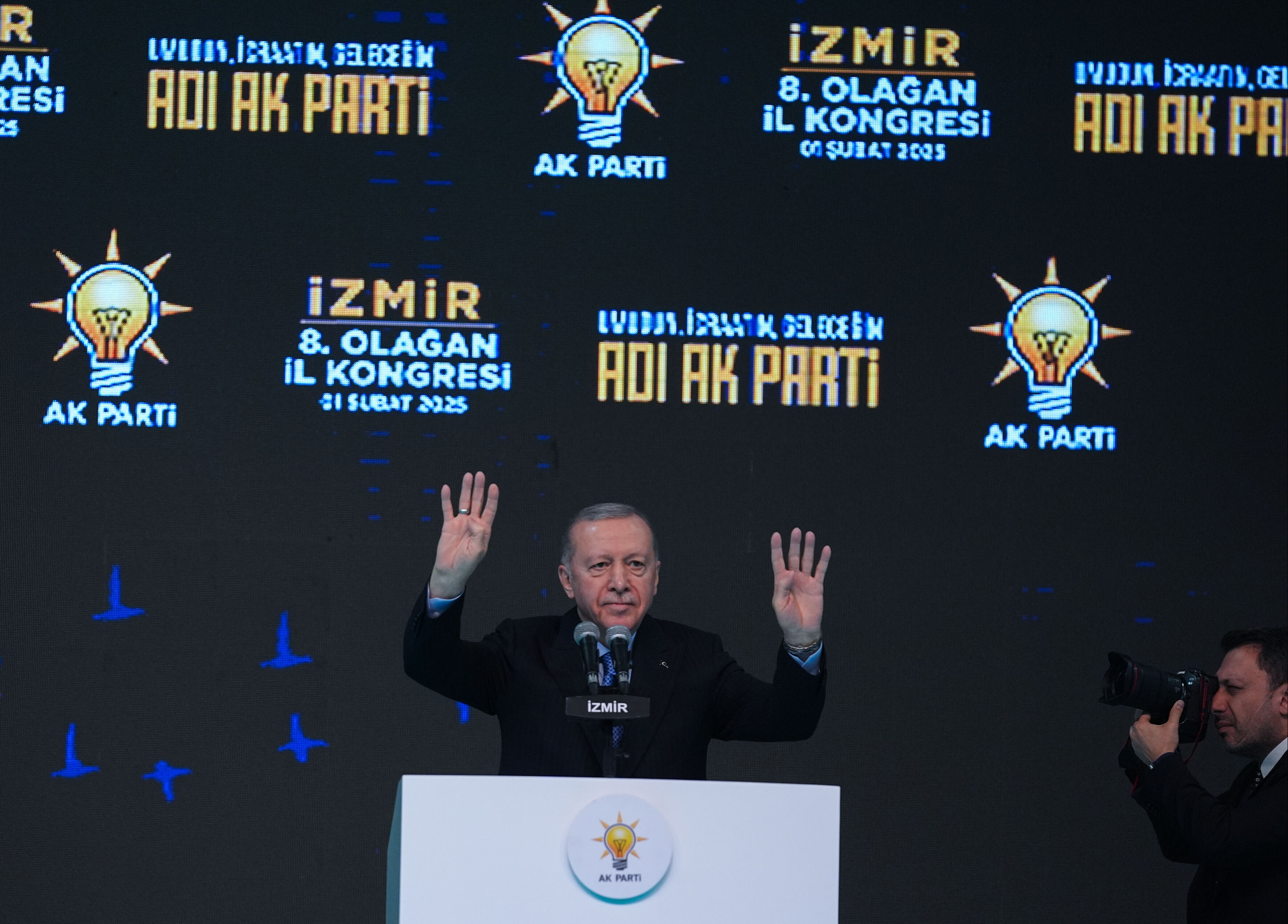 Erdoğan, CHP'nin kalesinde muhalefete yüklendi! 