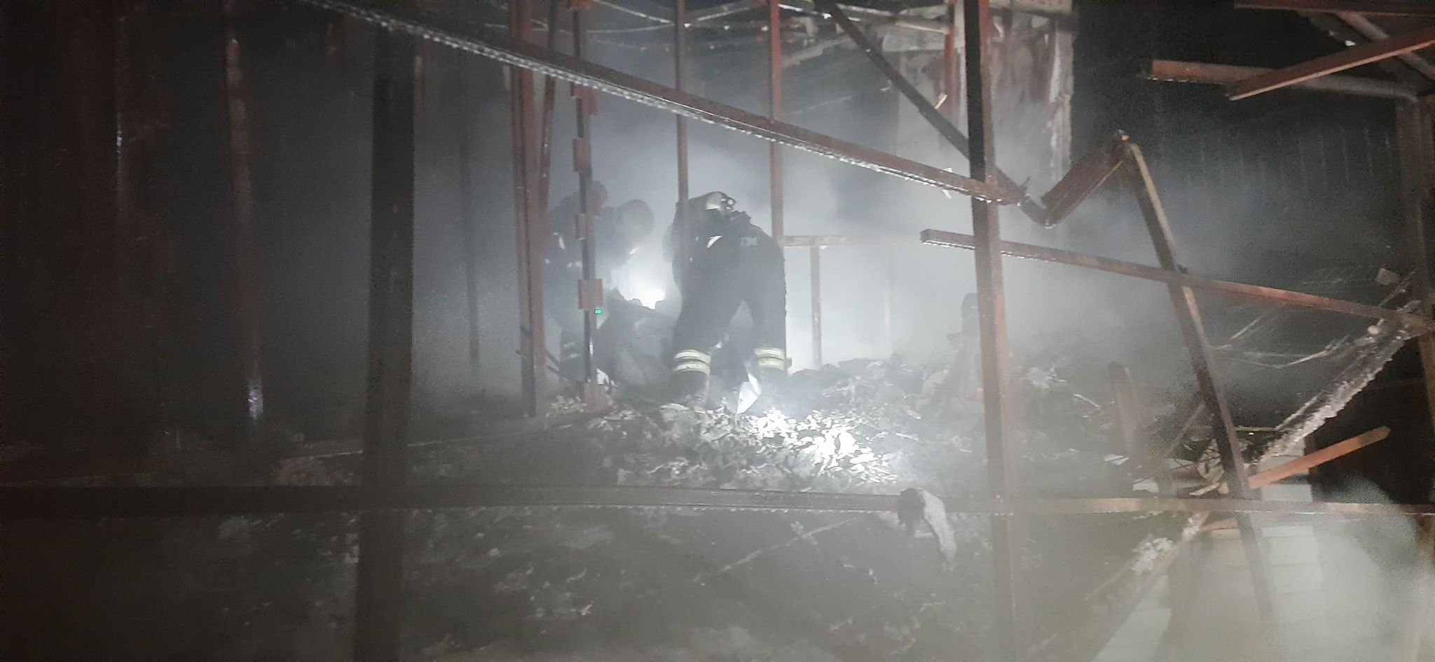 Kahramanmaraş'taki yangın bir aileyi birbirinden ayırdı! Ölü ve yaralılar var Kahramanmaraş'taki yangın bir aileyi birbirinden ayırdı! Ölü ve yaralılar var - 1. Resim