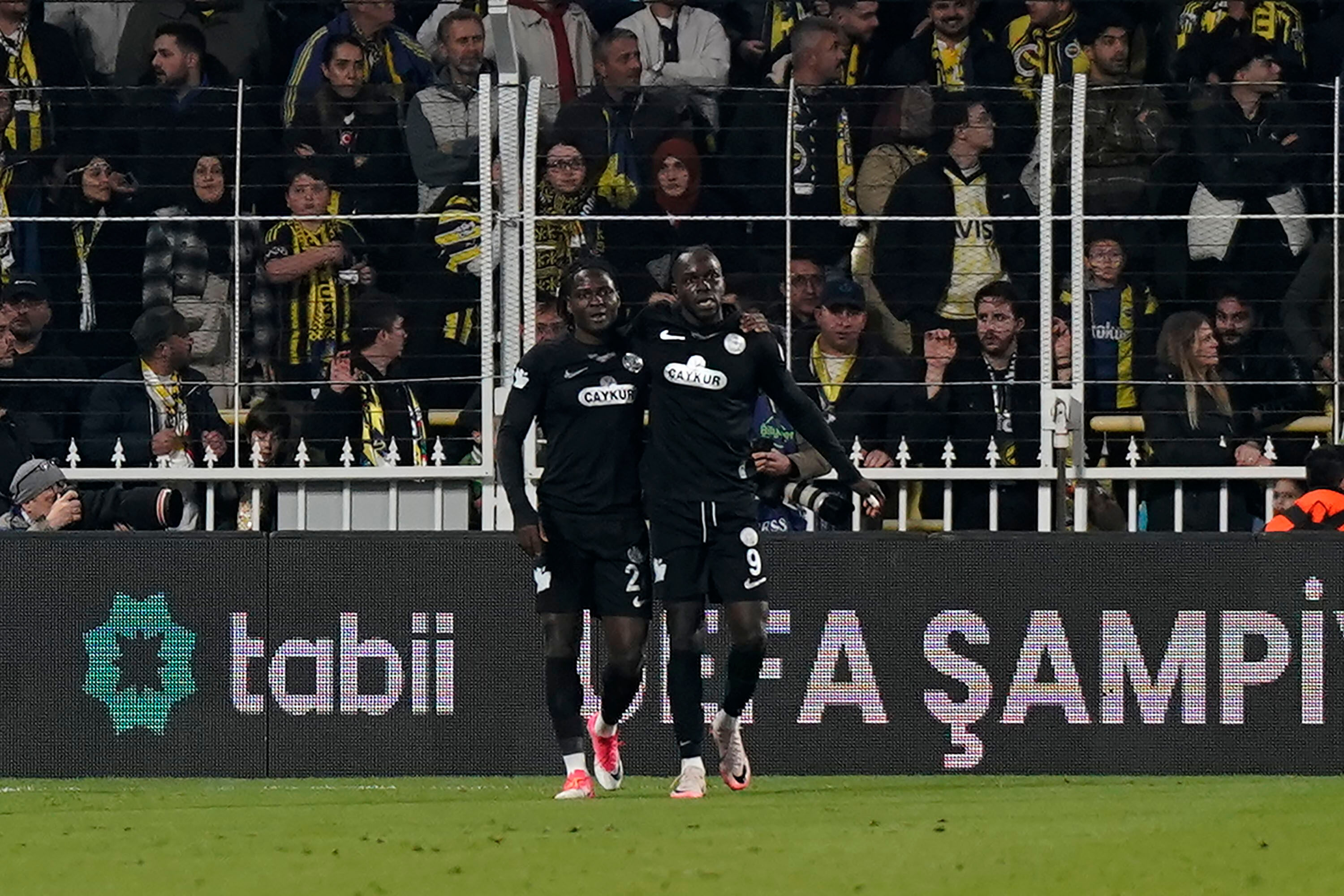 Fenerbahçe - Çaykur Rizespor | Canlı Anlatım - 5. Resim