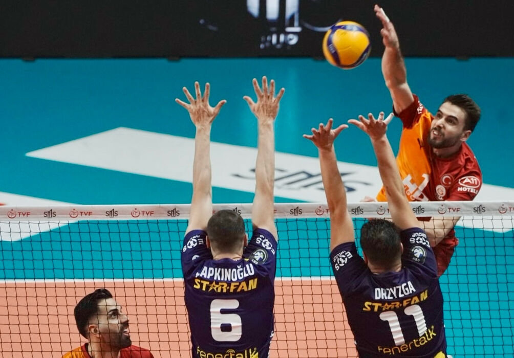 Fenerbahçe Medicana Galatasaray HDI Sigorta'yı deplasmanda devirdi! Fenerbahçe Medicana Galatasaray HDI Sigorta'yı deplasmanda devirdi! - 1. Resim