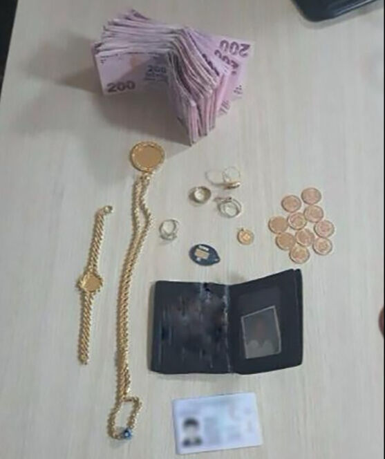 17 yaşındaki çocuk ailesini katletmişti! 40 yaşındaki sevgili ifade verecek - 1. Resim