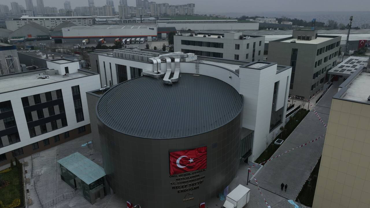 Açılışı Erdoğan yaptı, Türkiye'nin en büyüğü oldu! Esenyurt Eğitim Külliyesi açıldı Açılışı Erdoğan yaptı, Türkiye'nin en büyüğü oldu! Esenyurt Eğitim Külliyesi açıldı - 2. Resim