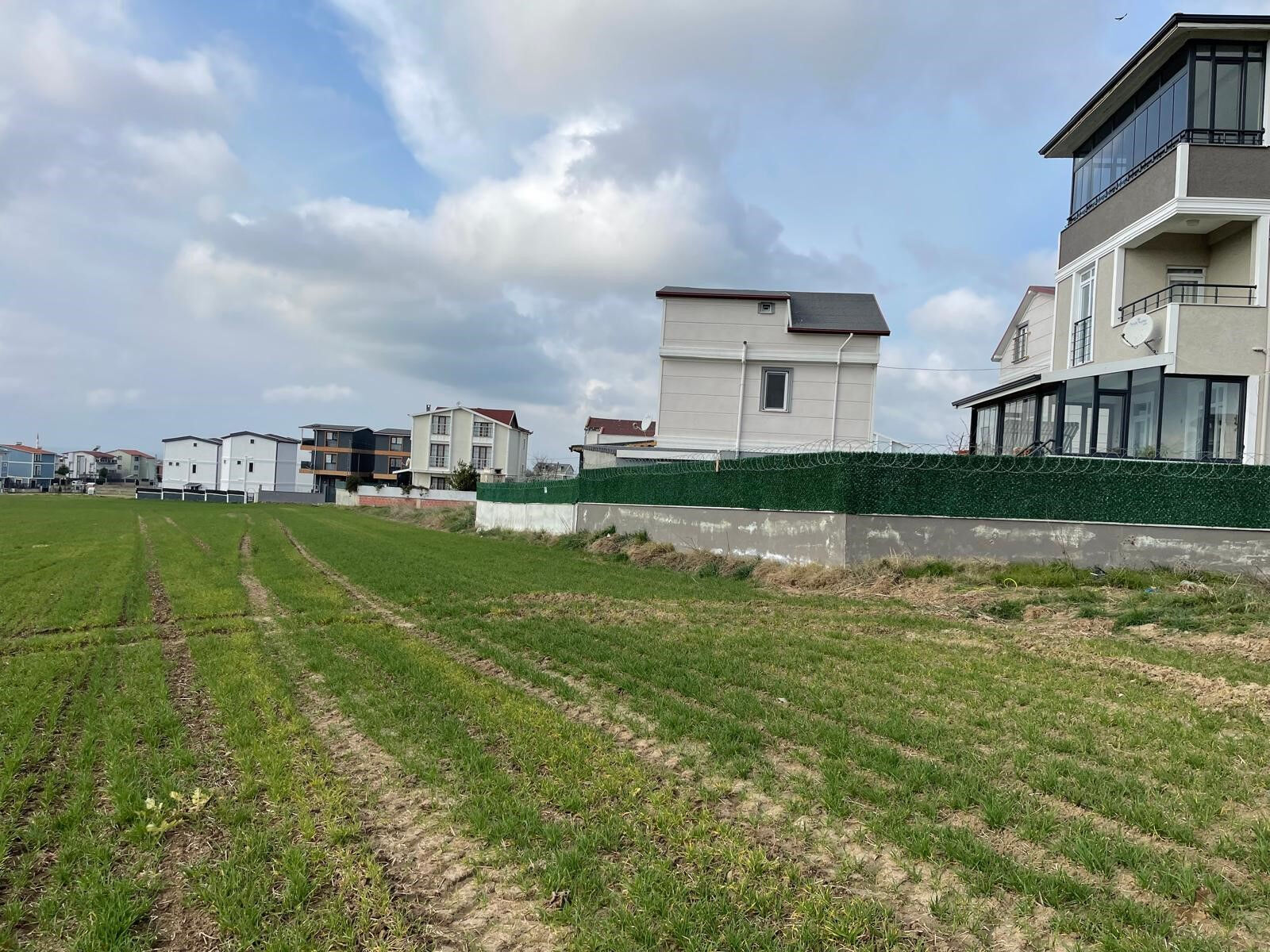 Adres var, yol yok! Vatandaşlar tepkili: Evlerimize helikopterle mi gidelim? Adres var, yol yok! Vatandaşlar tepkili: Evlerimize helikopterle mi gidelim? - 1. Resim