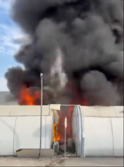 Depremzedelerin kaldığı konteyner kentte yangın &ccedil;ıktı - 1. Resim