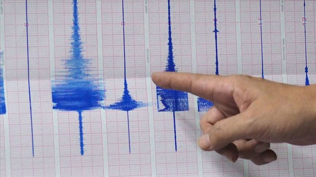 Ege Denizi&#039;nde 4,7 büyüklüğünde bir deprem daha oldu