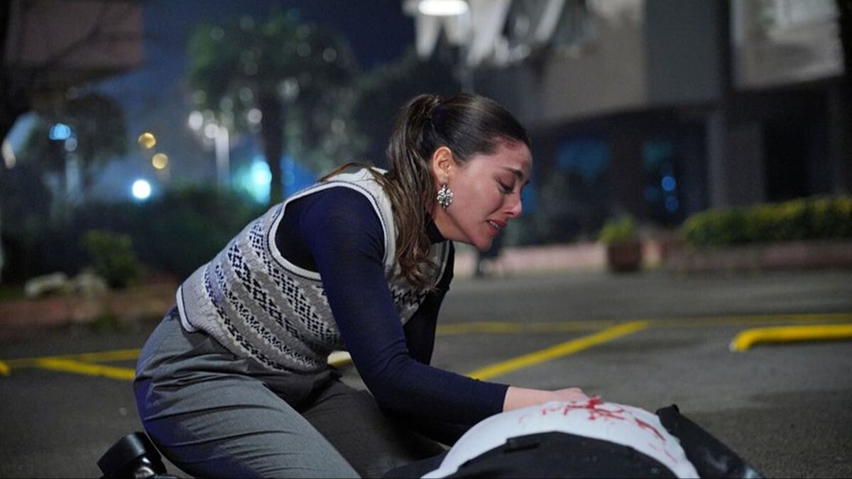 Hamdi Alkan Kızılcık Şerbeti'nde oynayacak mı? Son olarak Kızıl Goncalar’da rol aldı Hamdi Alkan Kızılcık Şerbeti'nde oynayacak mı? Son olarak Kızıl Goncalar’da rol aldı - 1. Resim