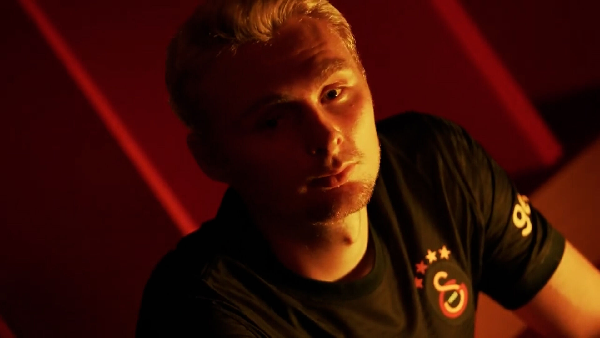 Kamp kadrosuna alınmamıştı! Nelsson'un yeni takımı belli oldu Kamp kadrosuna alınmamıştı! Nelsson'un yeni takımı belli oldu - 4. Resim