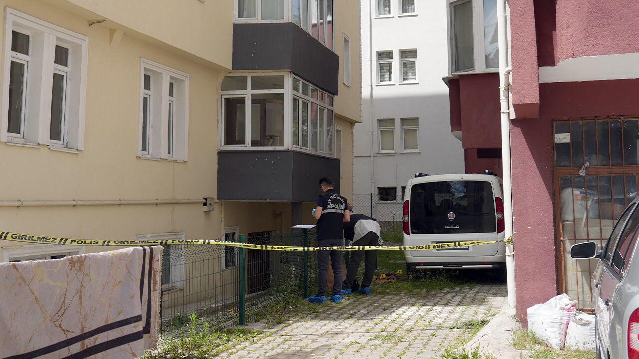 Önce bıçakladı, sonra balkondan attı! Mahkemede "pişmanım" dedi - 1. Resim