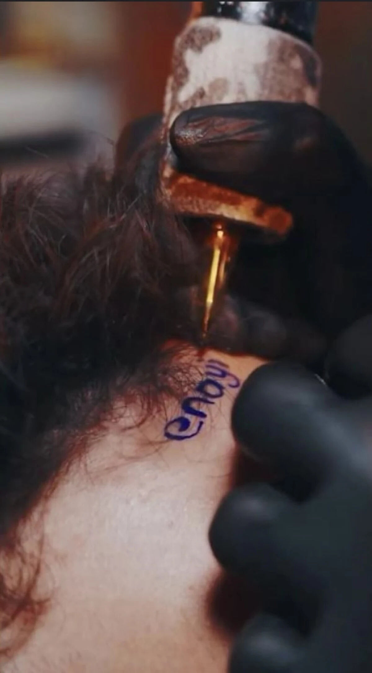 Orkun Işıtmak'ın programında 80 bin TL için yaptırdığı dövmeyi görenler şoke oldu! Sosyal medyada tartışma başlattı - 2. Resim