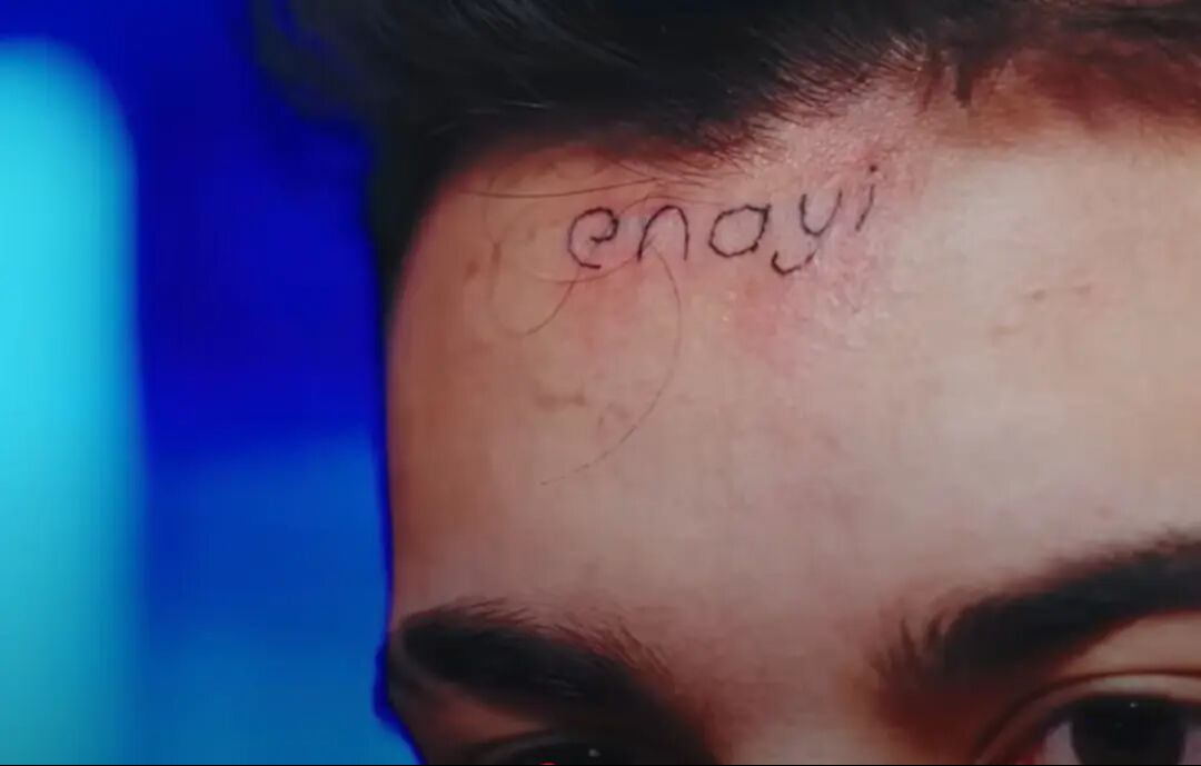 Orkun Işıtmak'ın programında 80 bin TL için yaptırdığı dövmeyi görenler şoke oldu! Sosyal medyada tartışma başlattı - 1. Resim