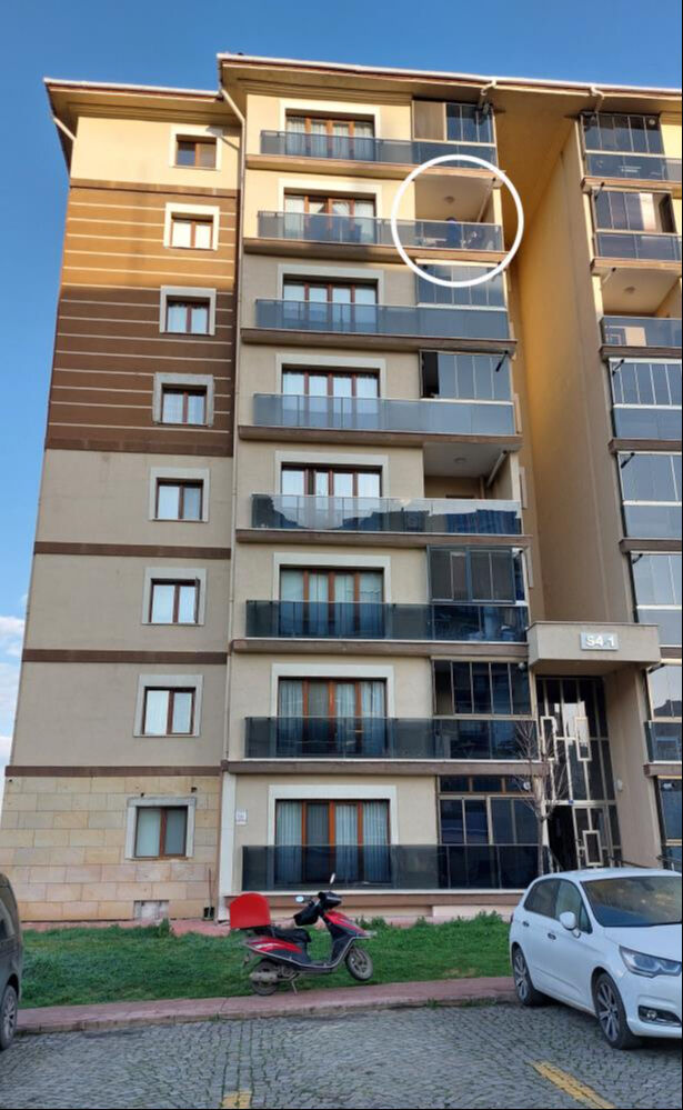 Samsun'da kahreden olay! 6. kattan düşen iş adamı hayatını kaybetti Samsun'da kahreden olay! İş adamı 6. kattan düşen adam öldü - 2. Resim