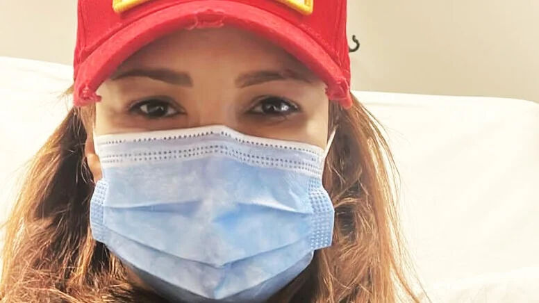 Ünlü oyuncu Mine Tugay'dan korkutan haber! Hastanelik oldu Ünlü oyuncu Mine Tugay'dan korkutan haber! Hastanelik oldu - 1. Resim