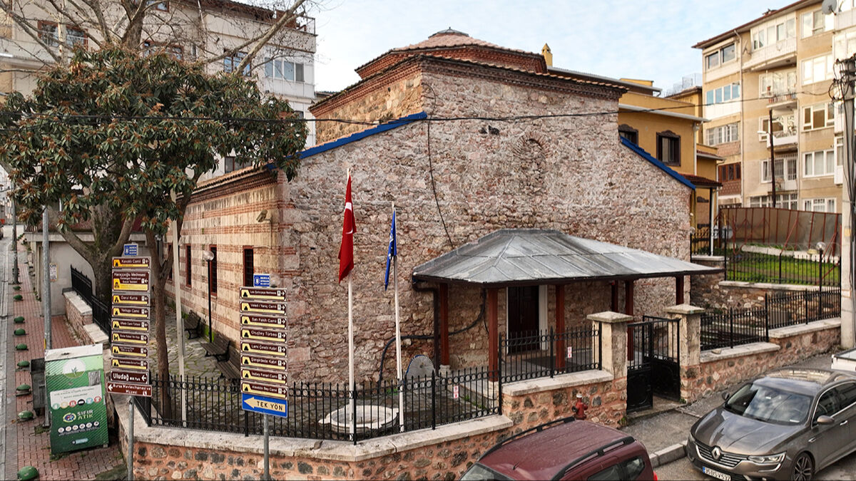 700 yıllık medrese binasına tuvalet inşa edildi: Rutubetlenme başladı, yıkılırsa şaşırmayın! - 4. Resim