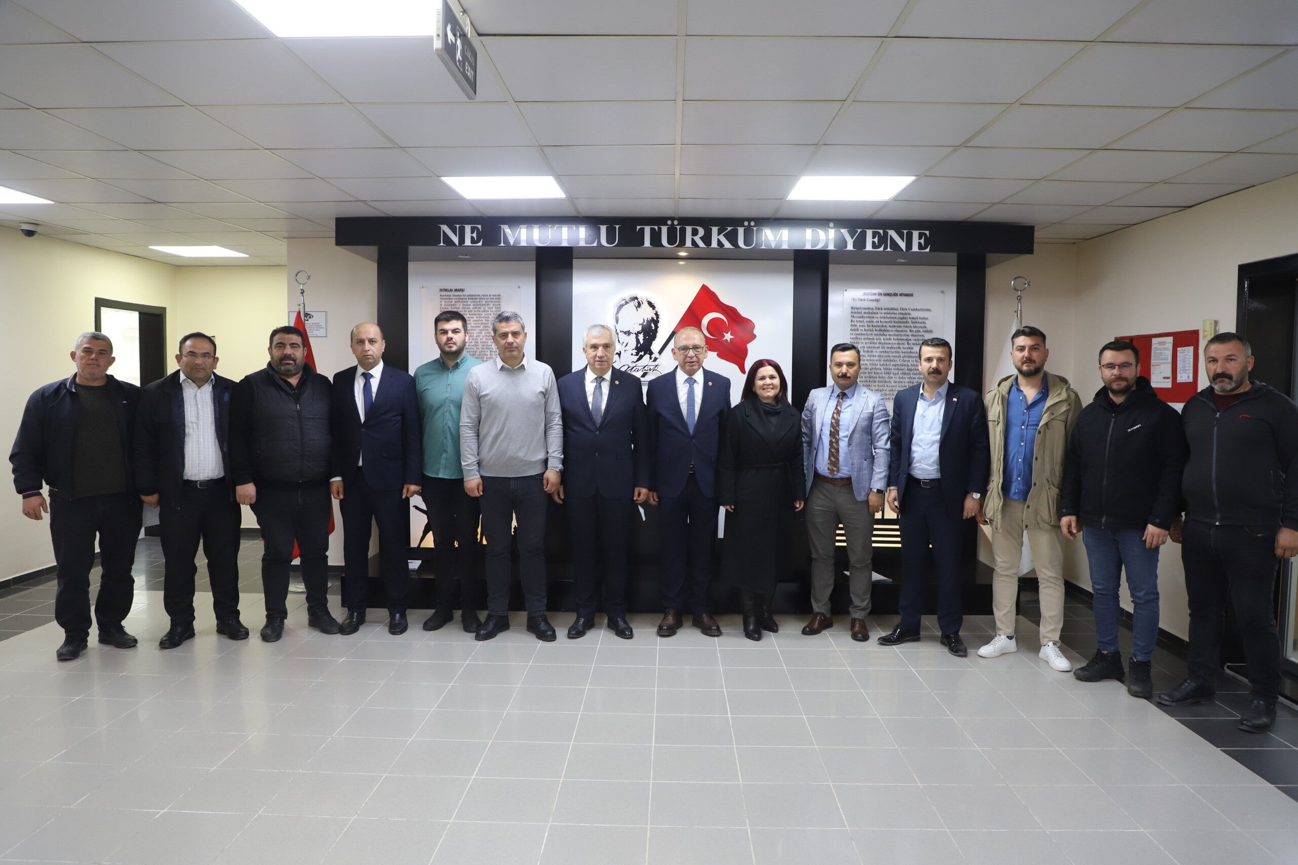 İmzalar atıldı! Belediyede en düşük maaş 31 bin 272 lira oldu İmzalar atıldı! Belediyede en düşük maaş 31 bin 272 lira oldu - 2. Resim