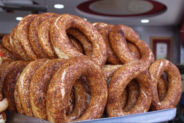 İstanbul'da simit fiyatlarına gayri resmi zam! Bakanlık harekete geçti, 18 ilçede eş zamanlı denetim İstanbul'da simit fiyatlarına gayri resmi zam! Bakanlık harekete geçti, 18 ilçede eş zamanlı denetim - 1. Resim