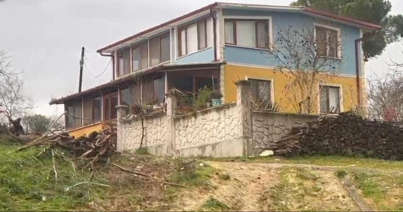 Sakarya'da dehşete düşüren olay! Katil evladın oyunu tutmadı Sakarya'da dehşete düşüren olay! Katil evladın oyunu tutmadı - 1. Resim