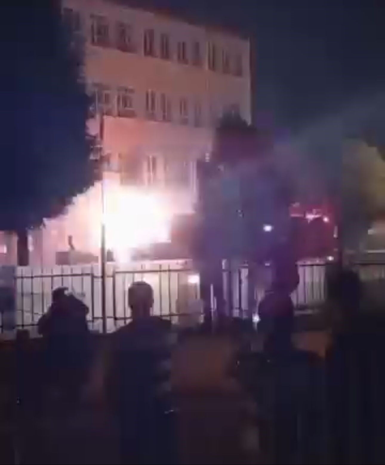 Samsun’da okulda yangın paniği! Eğitime 1 gün ara verildi - 1. Resim