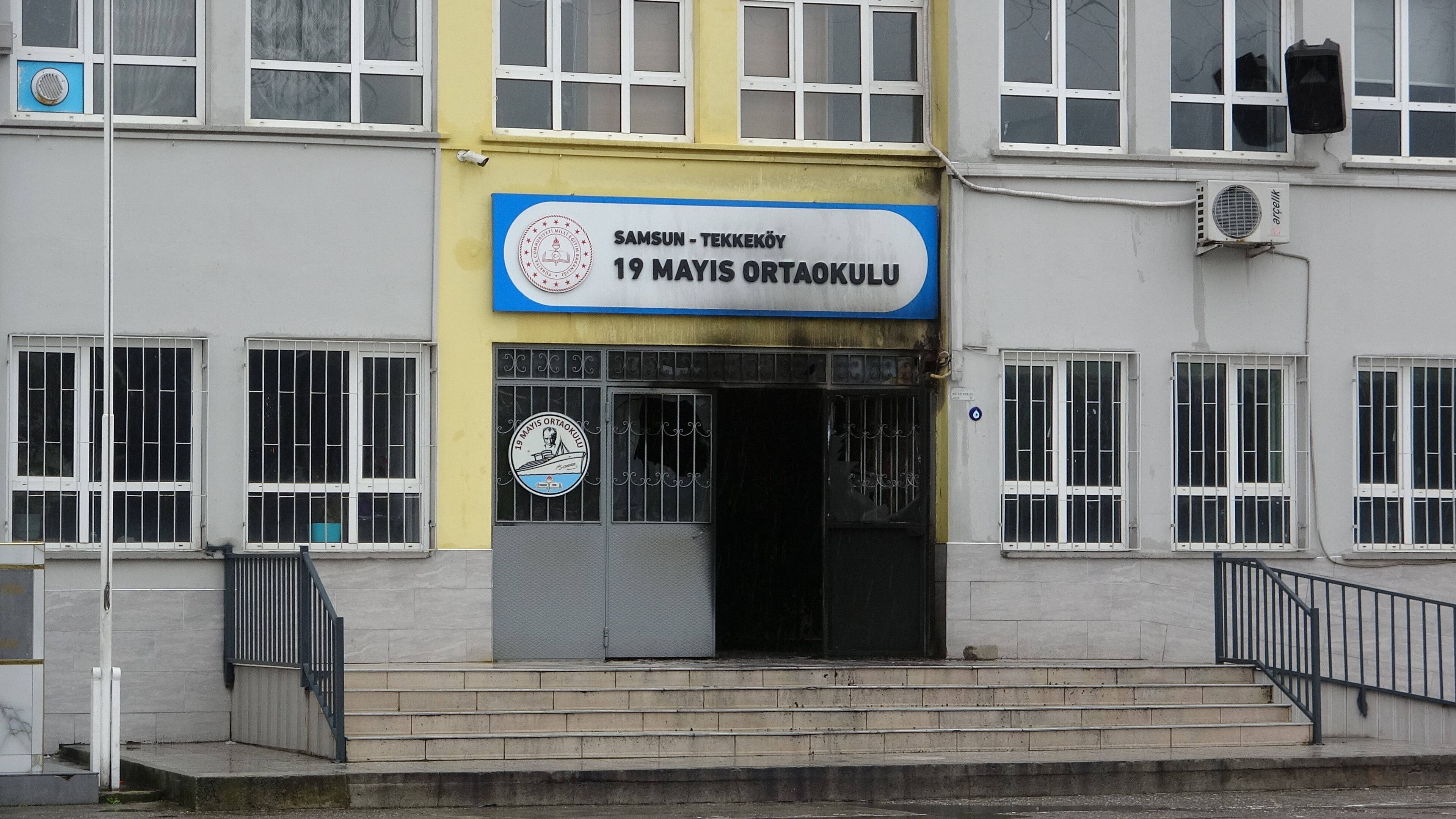 Samsun’da okulda yangın paniği! Eğitime 1 gün ara verildi - 2. Resim